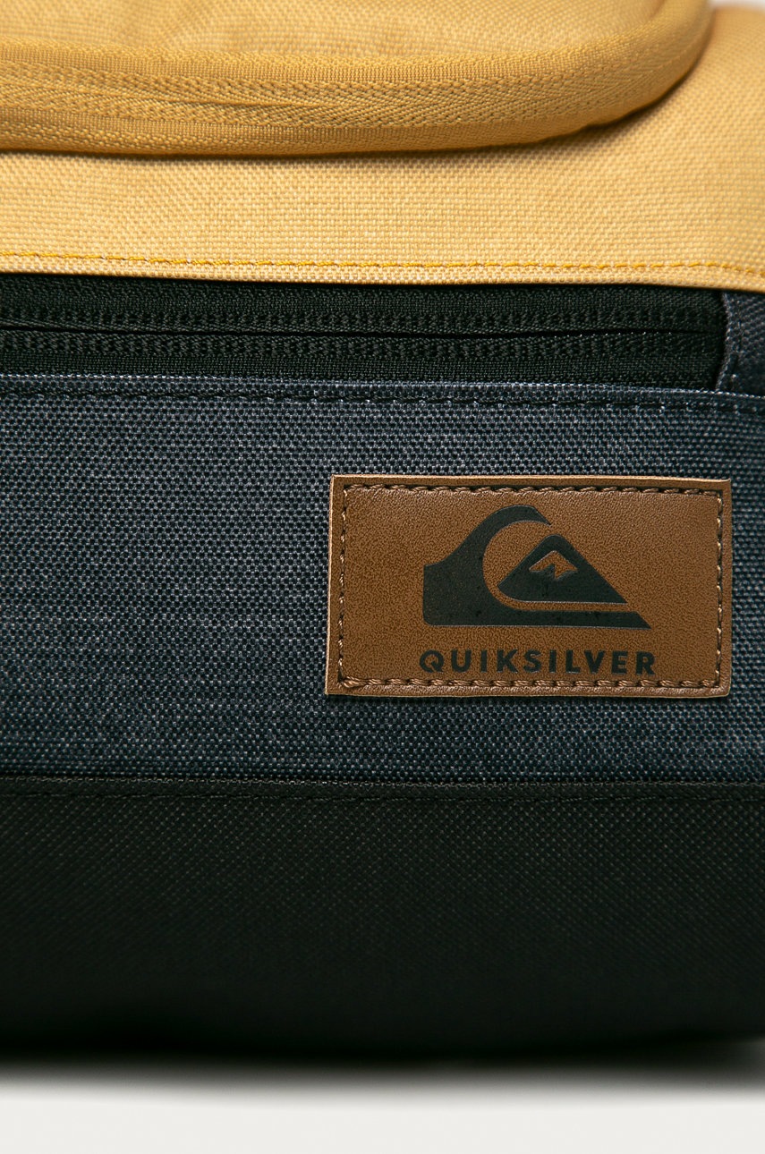 

Quiksilver - Косметичка