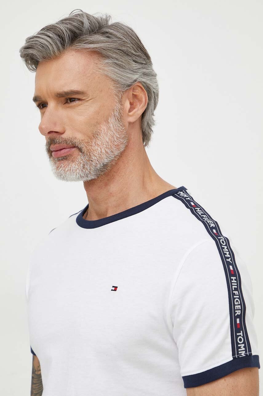 

Tommy Hilfiger тениска UM0UM00562, Бял