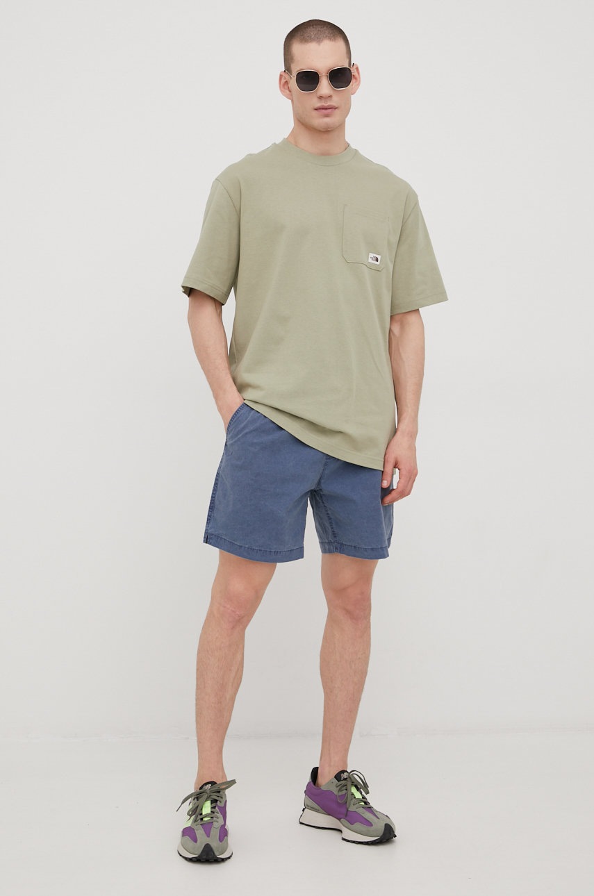 

Шорти Quiksilver чоловічі колір фіолетовий