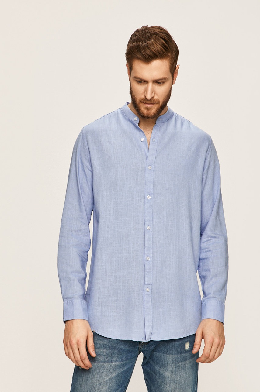 

Brave Soul - Риза, Син