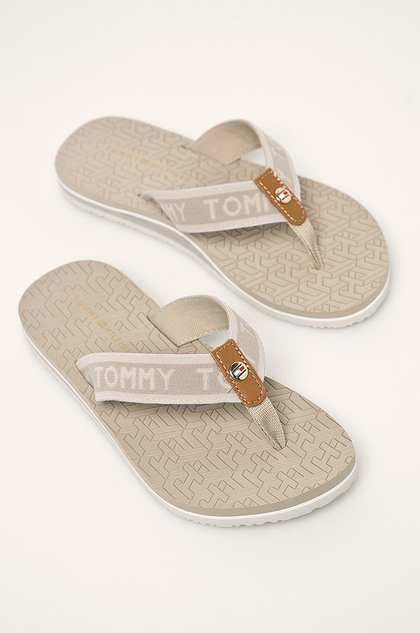 

Tommy Hilfiger - В'єтнамки