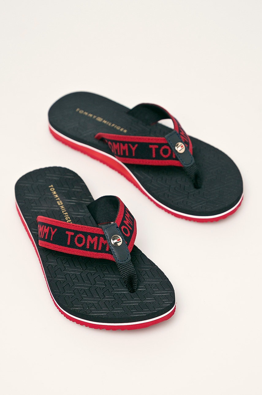 

Tommy Hilfiger - Вьетнамки