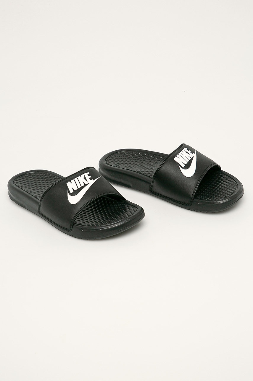 

Nike - Шлепанцы