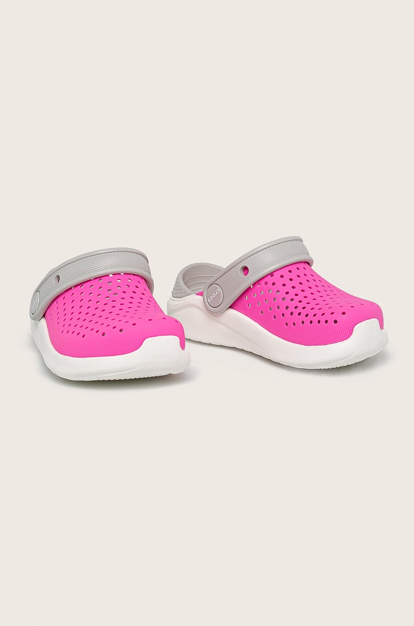 

Crocs - Шкіряні шльопанці