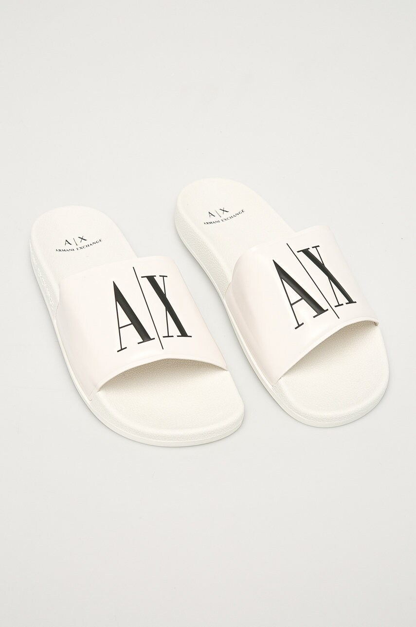 

Шльопанці Armani Exchange чоловічі колір білий