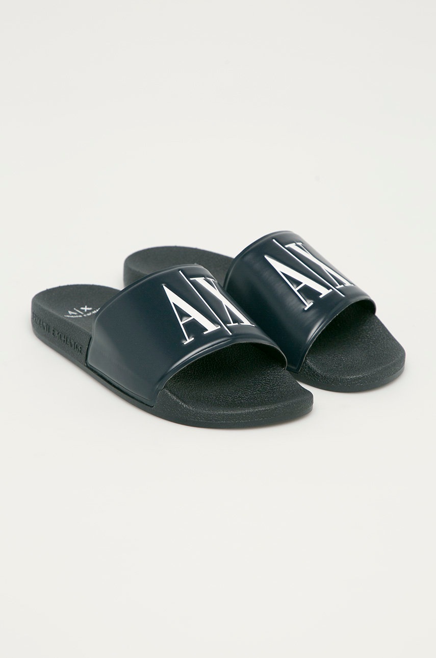 

Шльопанці Armani Exchange чоловічі колір синій