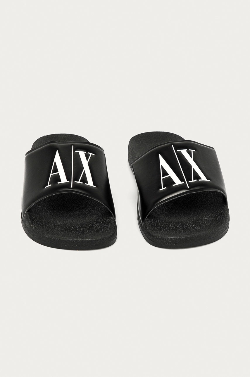 

Шльопанці Armani Exchange чоловічі колір чорний