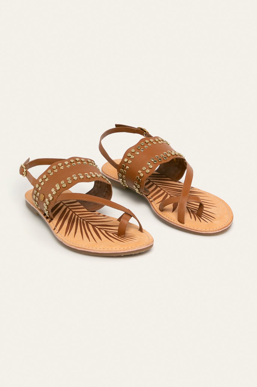 

Pepe Jeans - Кожаные сандалии March Studs