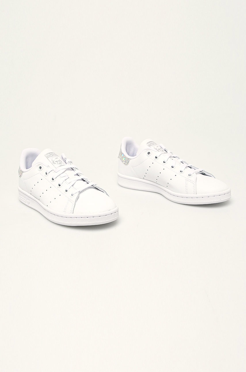 

adidas Originals - Детские кроссовки Stan Smith J