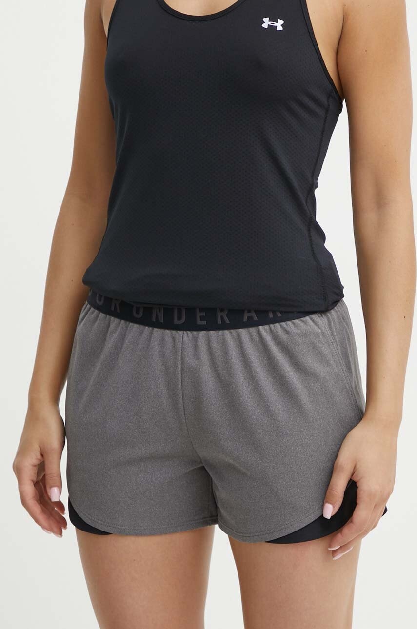 Levně Tréninkové šortky Under Armour Play Up 3.0 šedá barva, s potiskem, medium waist, 1344552