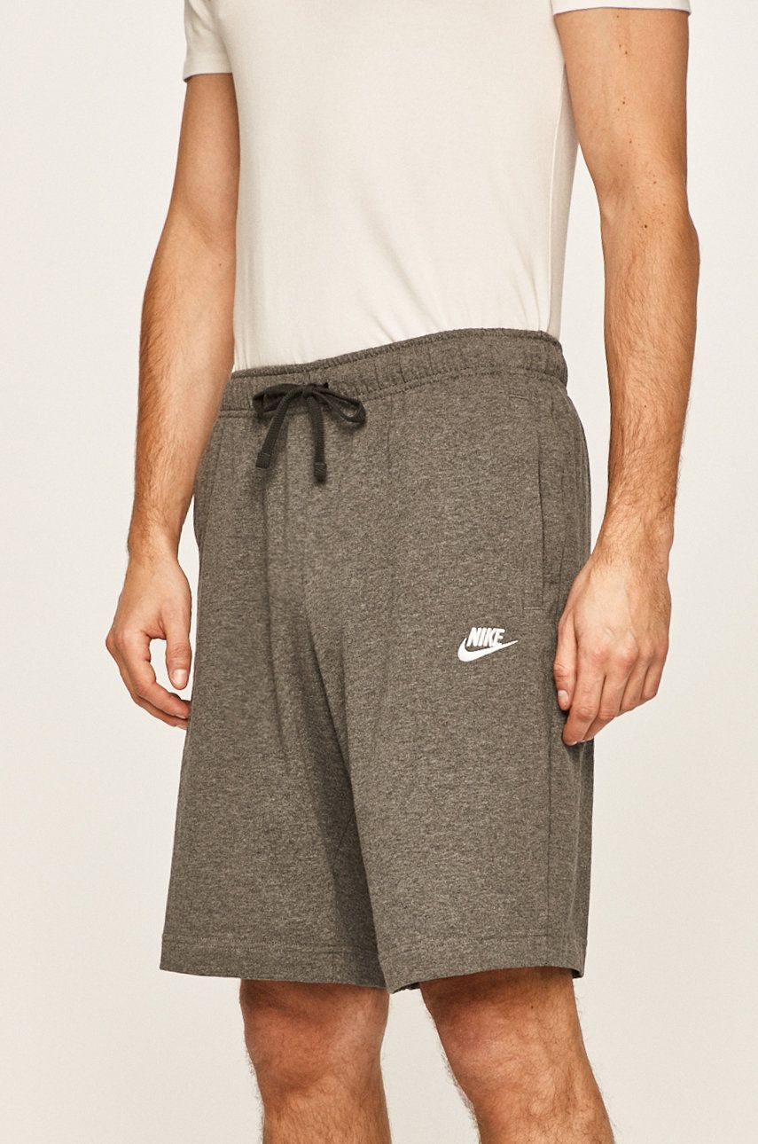 Nike Sportswear - Pantaloni scurti