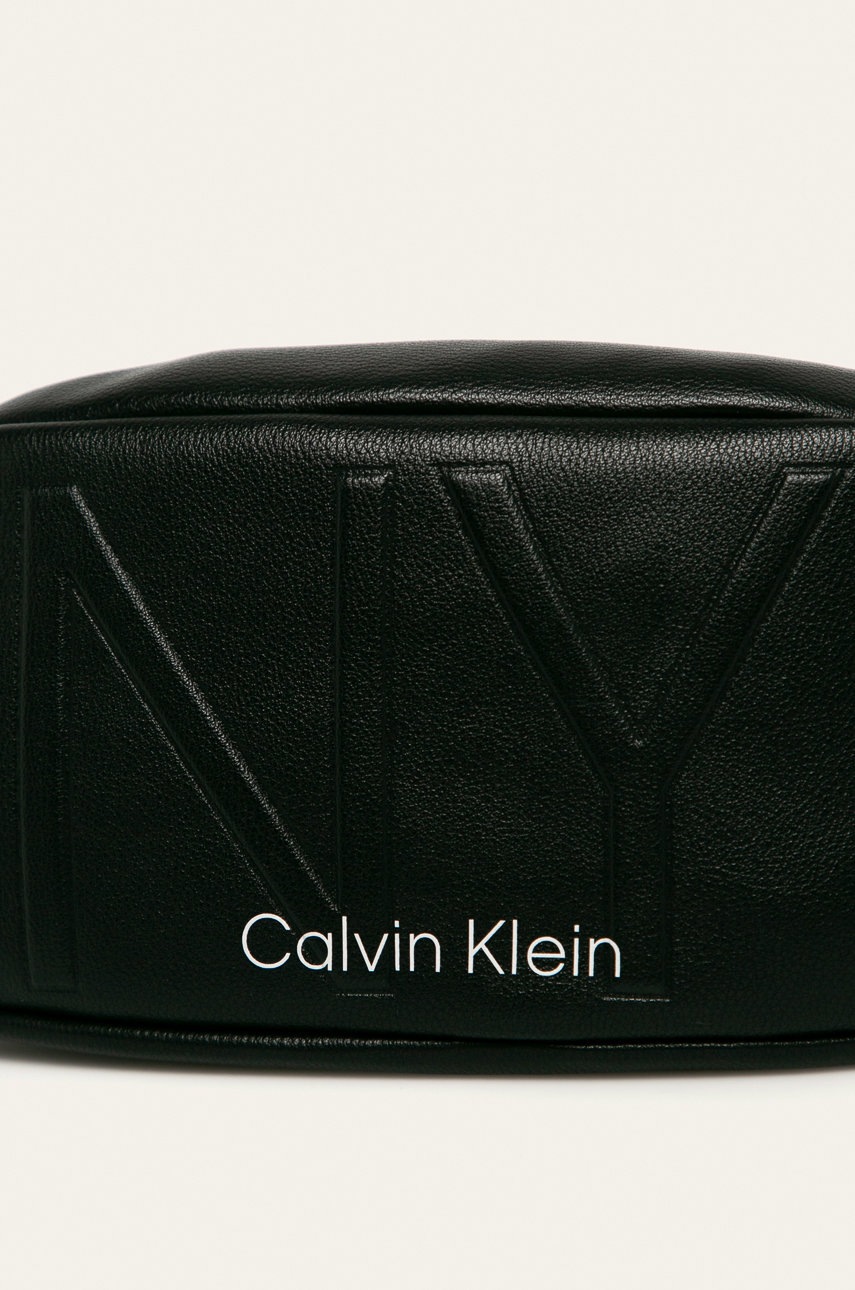 

Calvin Klein - Сумка на пояс