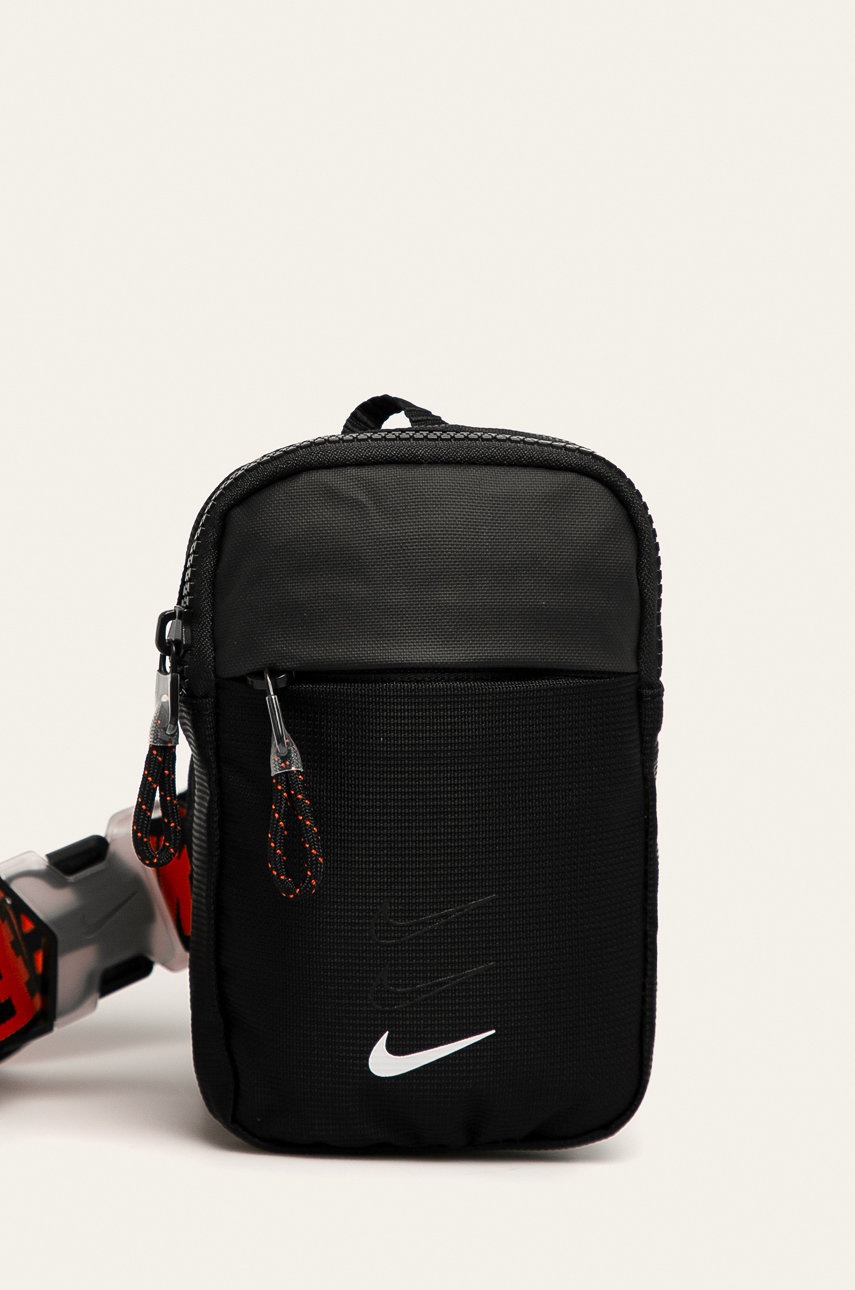 

Nike Sportswear - Чанта бъбрек, Черен