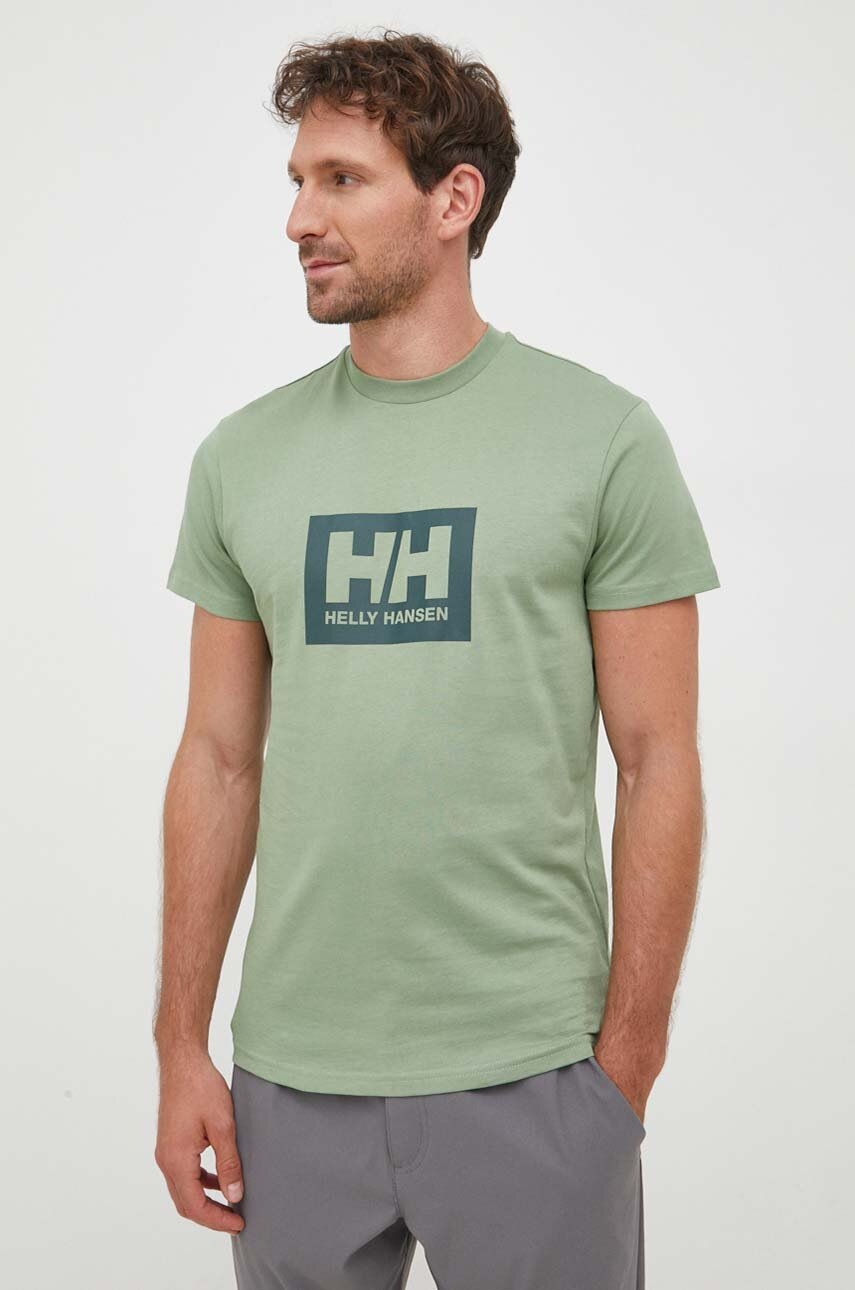 

Хлопковая футболка Helly Hansen цвет зелёный с принтом 53285-096