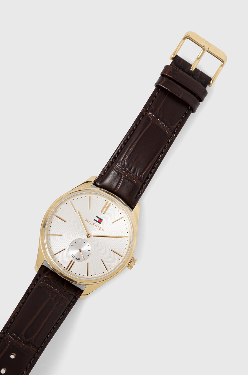

Годинник Tommy Hilfiger 1791170 жіночий колір коричневий