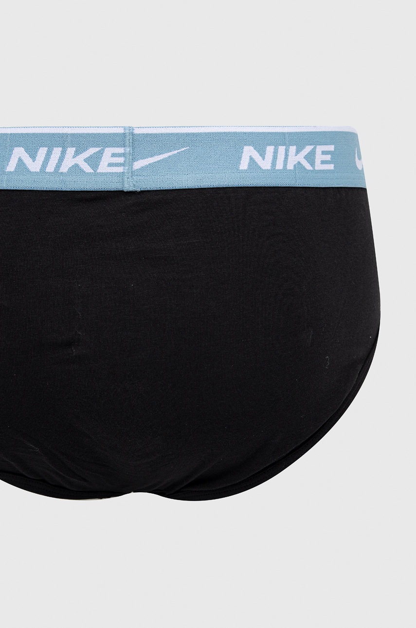 

Слипы Nike мужские цвет чёрный