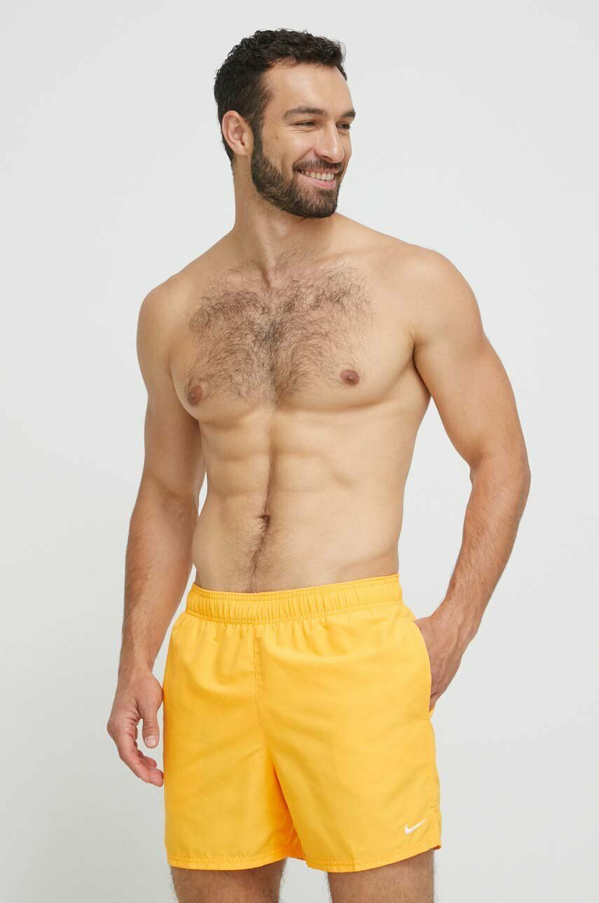 Plavkové šortky Nike žlutá barva - oranžová - Hlavní materiál: 100 % Polyester