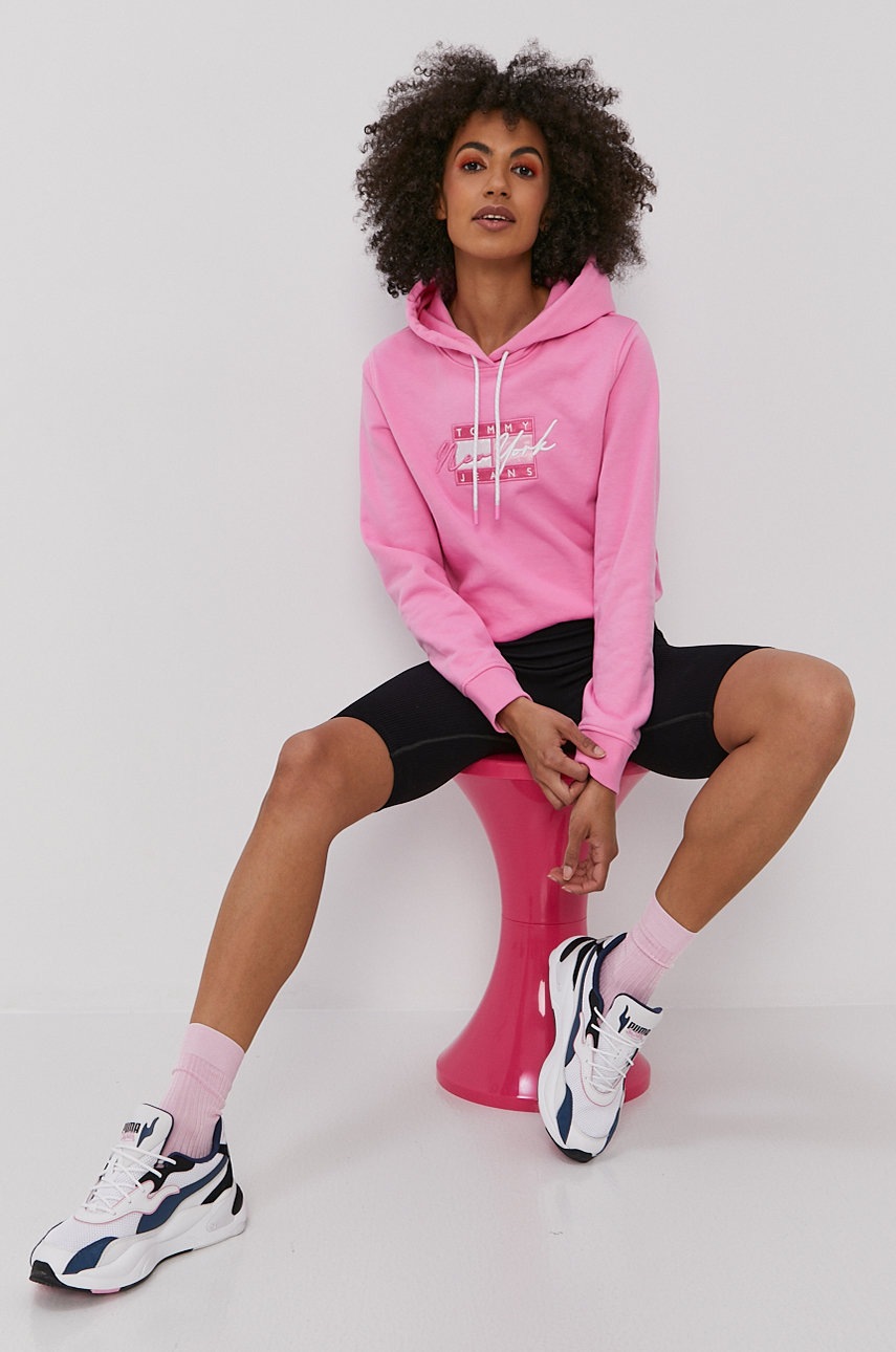 

Кофта Tommy Jeans женская цвет фиолетовый с аппликацией