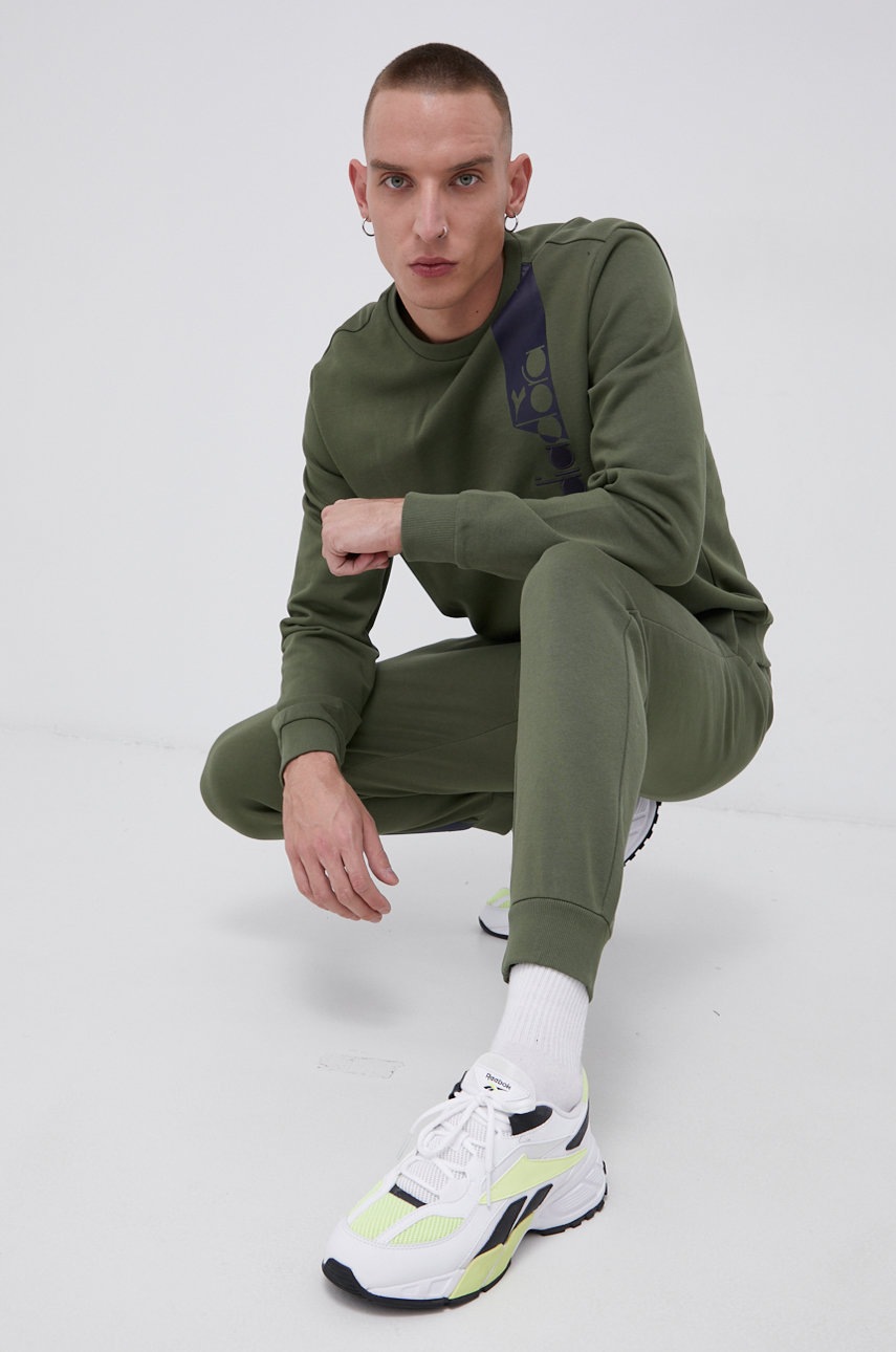 

Кофта Diadora чоловіча колір зелений з принтом