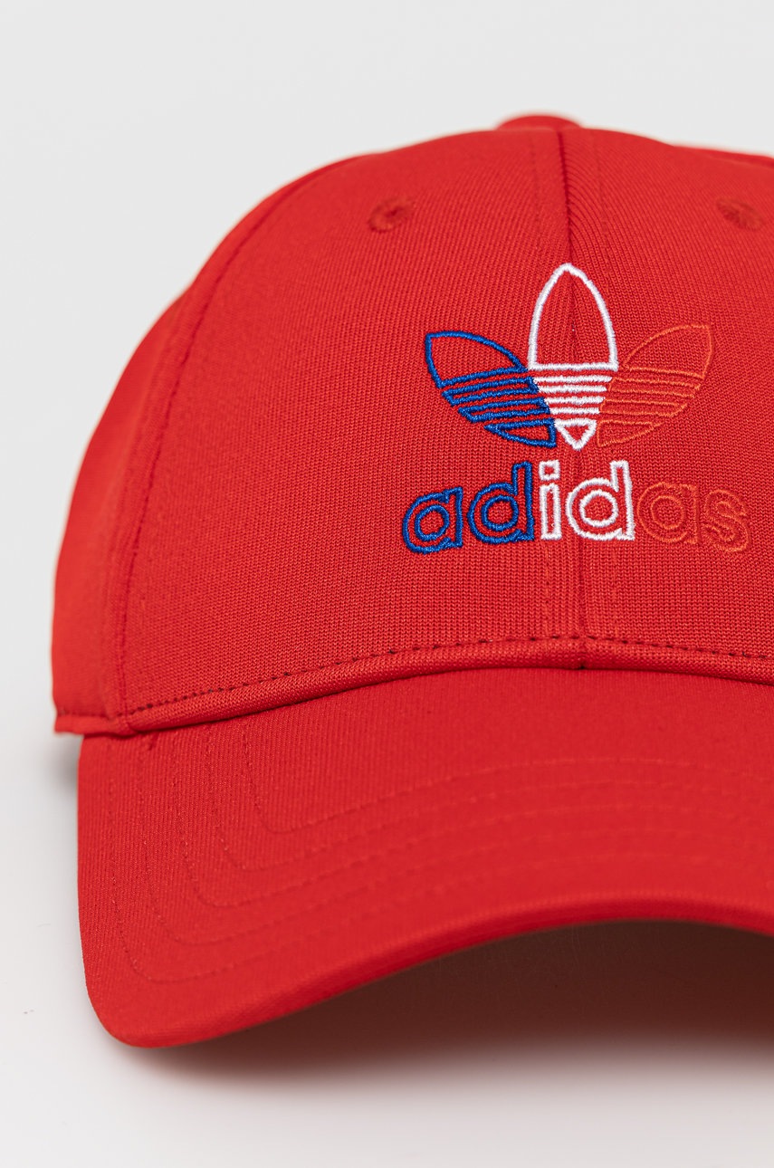 

Кепка adidas Originals колір червоний з аплікацією