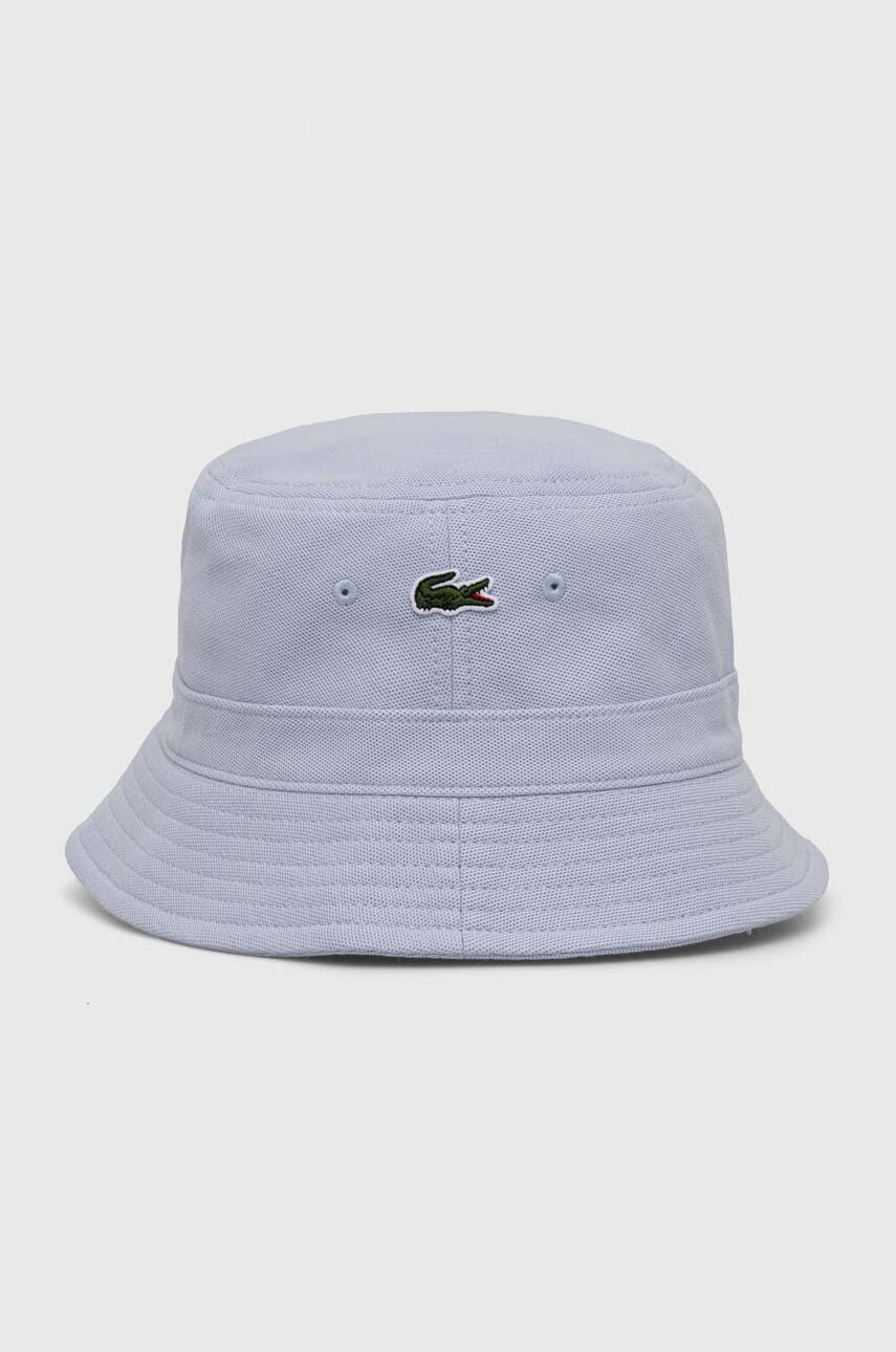 

Памучна капела Lacoste в синьо от памук, Син