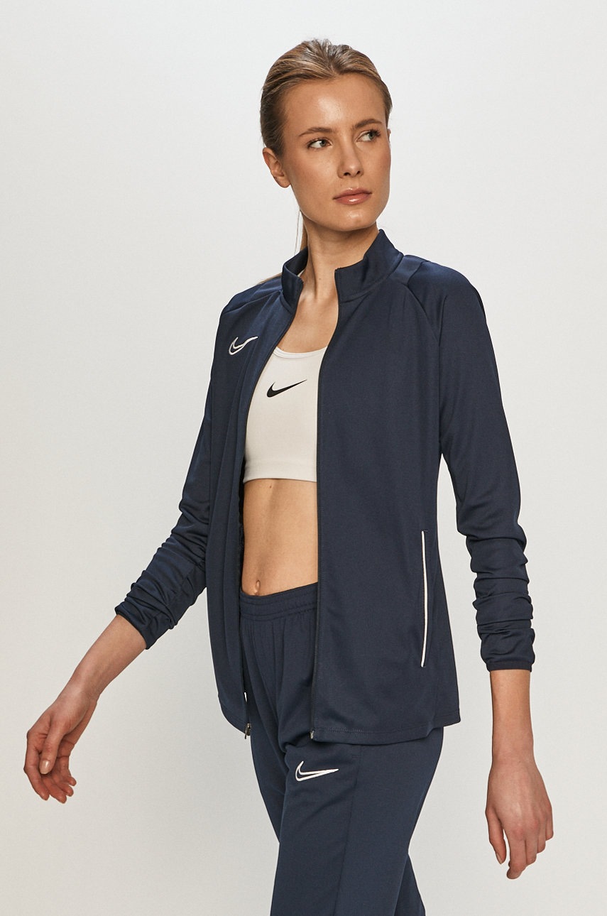 

Nike - Спортивний костюм