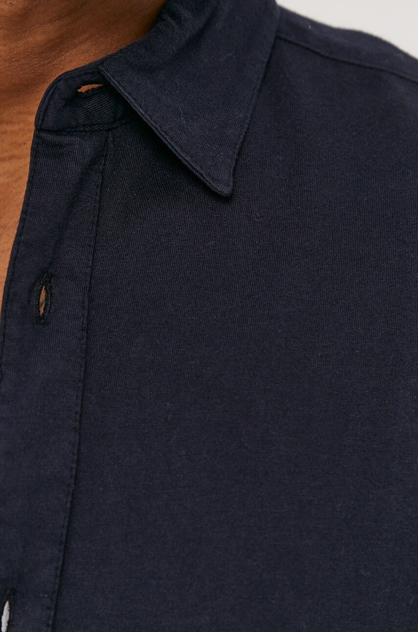 

1356516