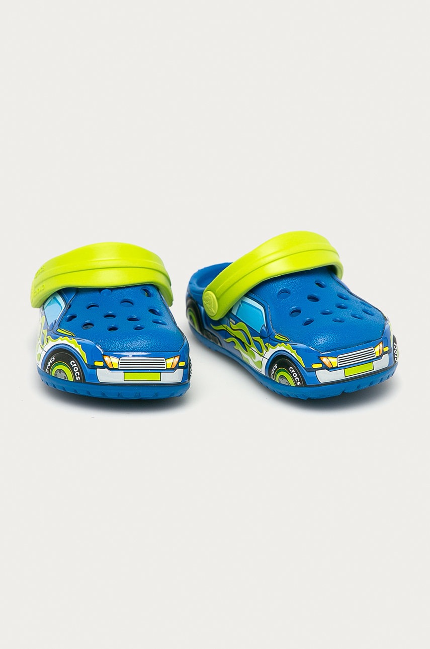 

Детские шлепанцы Crocs