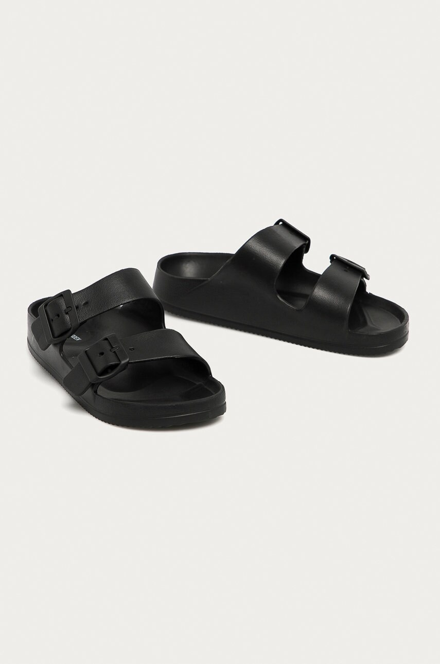 

Шлепанцы Steve Madden женские цвет чёрный