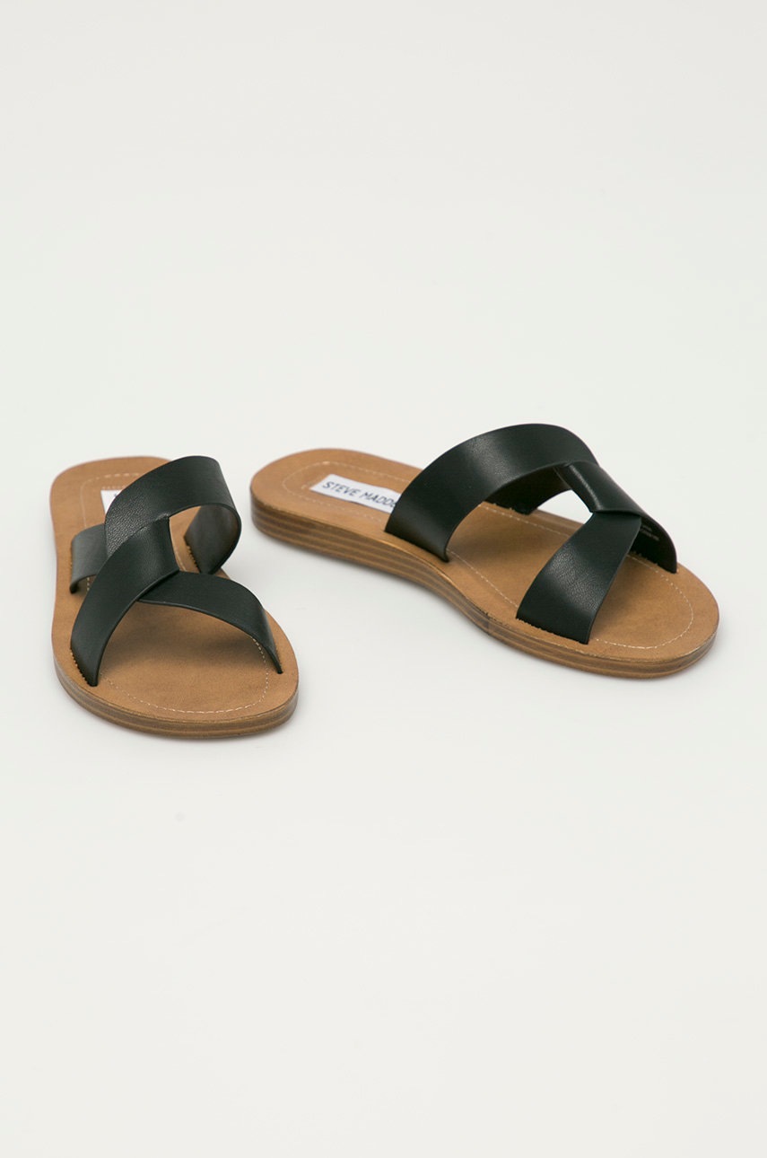 

Steve Madden - Шльопанці Realm