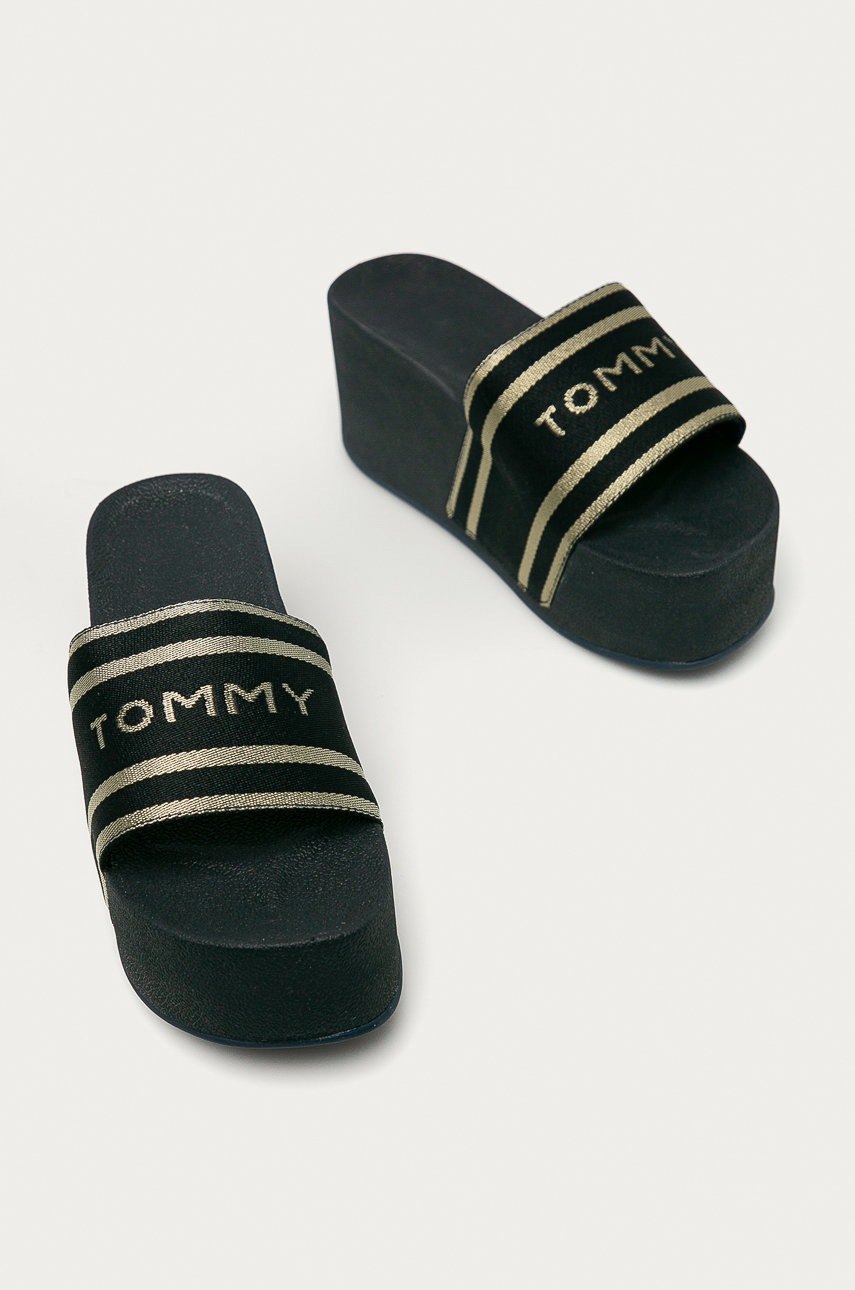 

Tommy Hilfiger - Шлепанцы