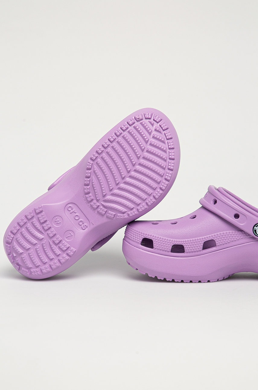 

Шльопанці Crocs жіночі