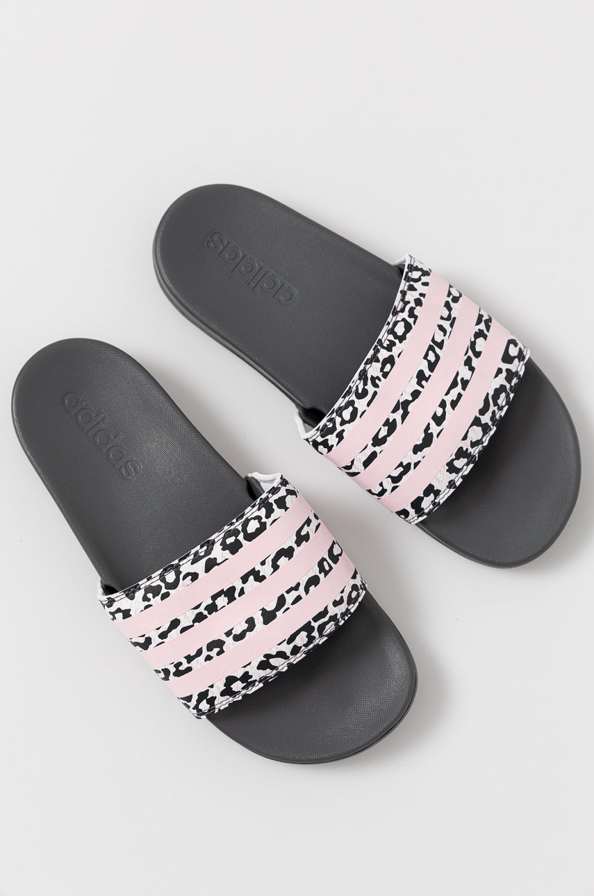 

adidas - Шлепанцы
