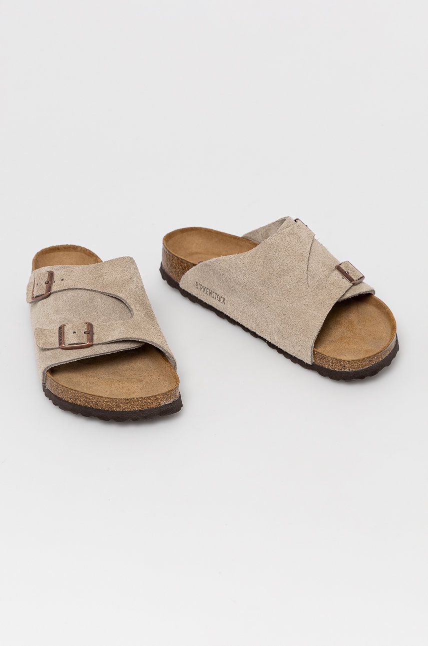 

Замшевые шлепанцы Birkenstock мужские цвет бежевый