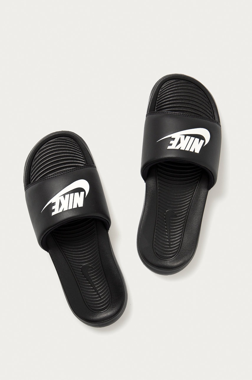 

Шльопанці Nike Sportswear чоловічі колір чорний