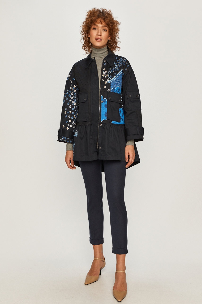 

Red Valentino Пальто