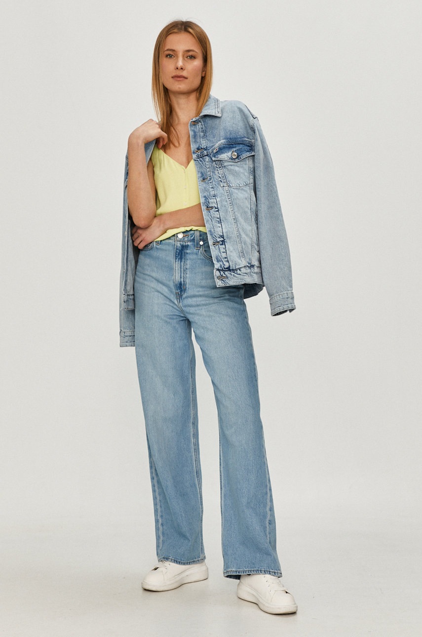

Джинсовая куртка Tommy Jeans переходная