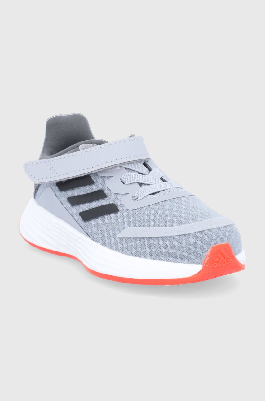 

Детские ботинки adidas цвет серый