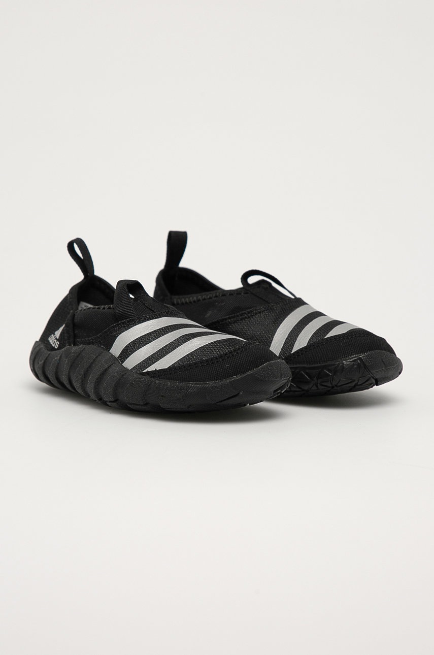 

Детские ботинки adidas Performance B39821 цвет чёрный