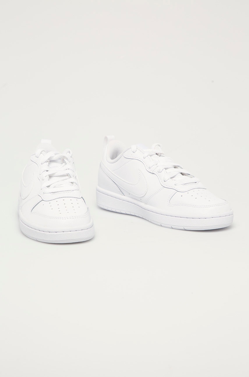 

Nike Kids - Детские кожаные кроссовки Court Borough Low