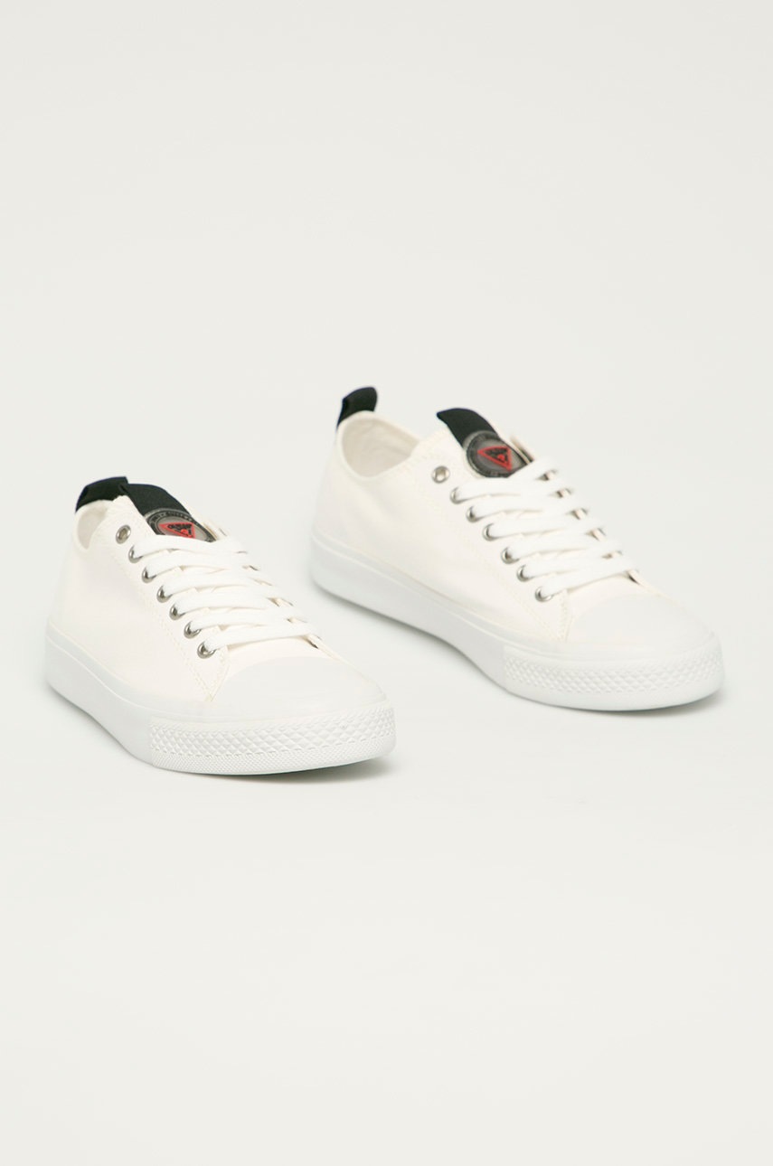 

Guess - Кеди