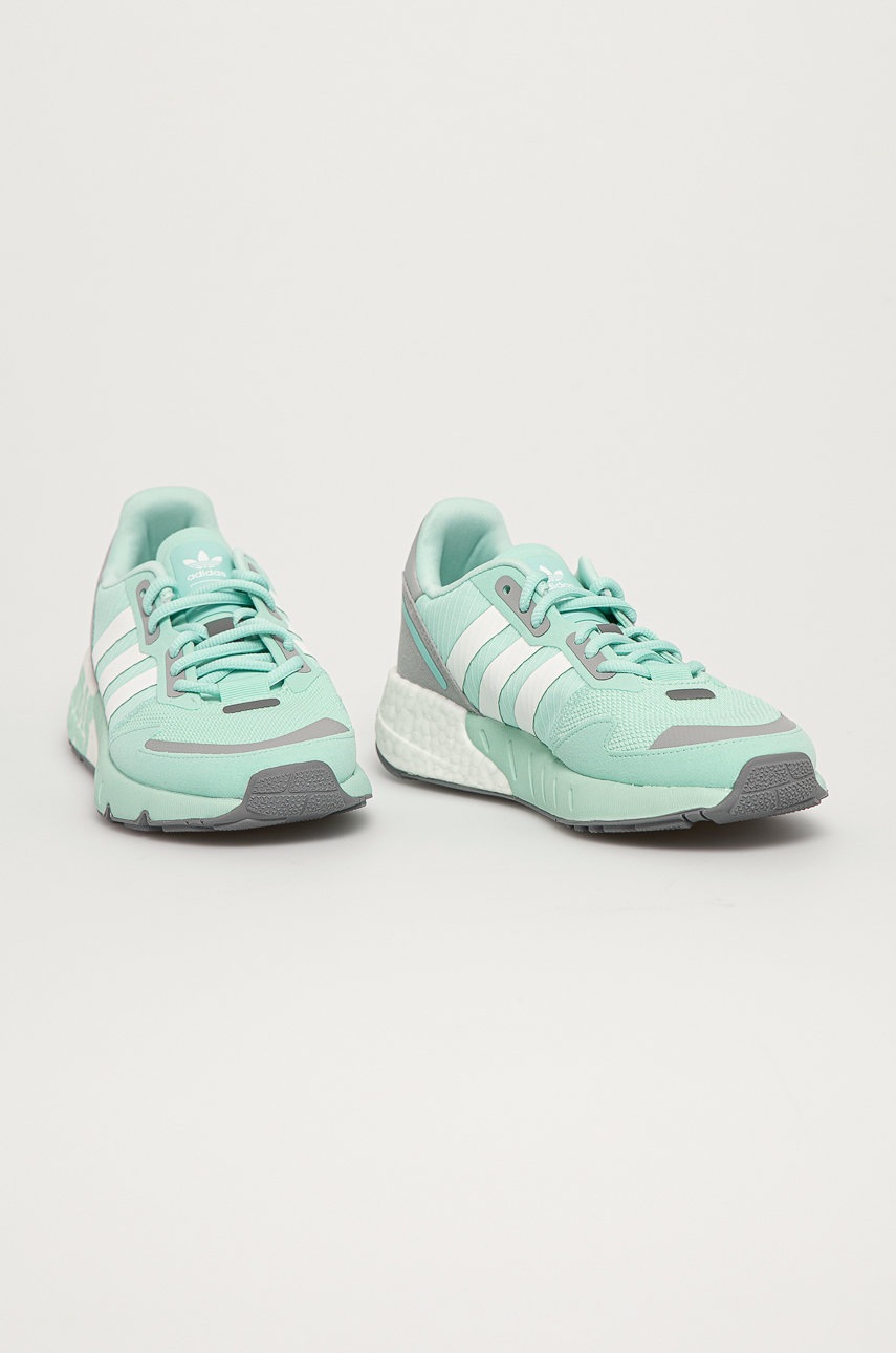 

Ботинки adidas Originals цвет бирюзовый на плоском ходу