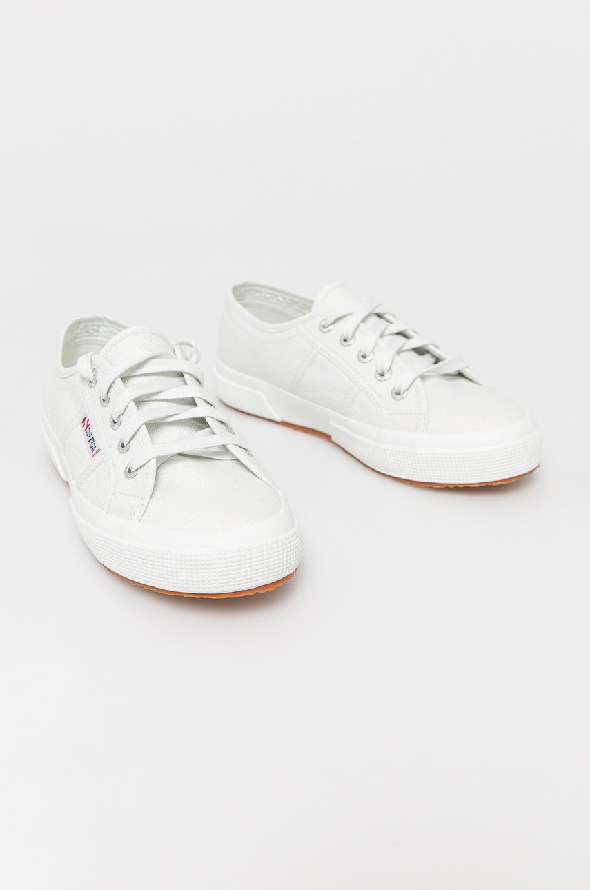 

Кеди Superga жіночі колір білий