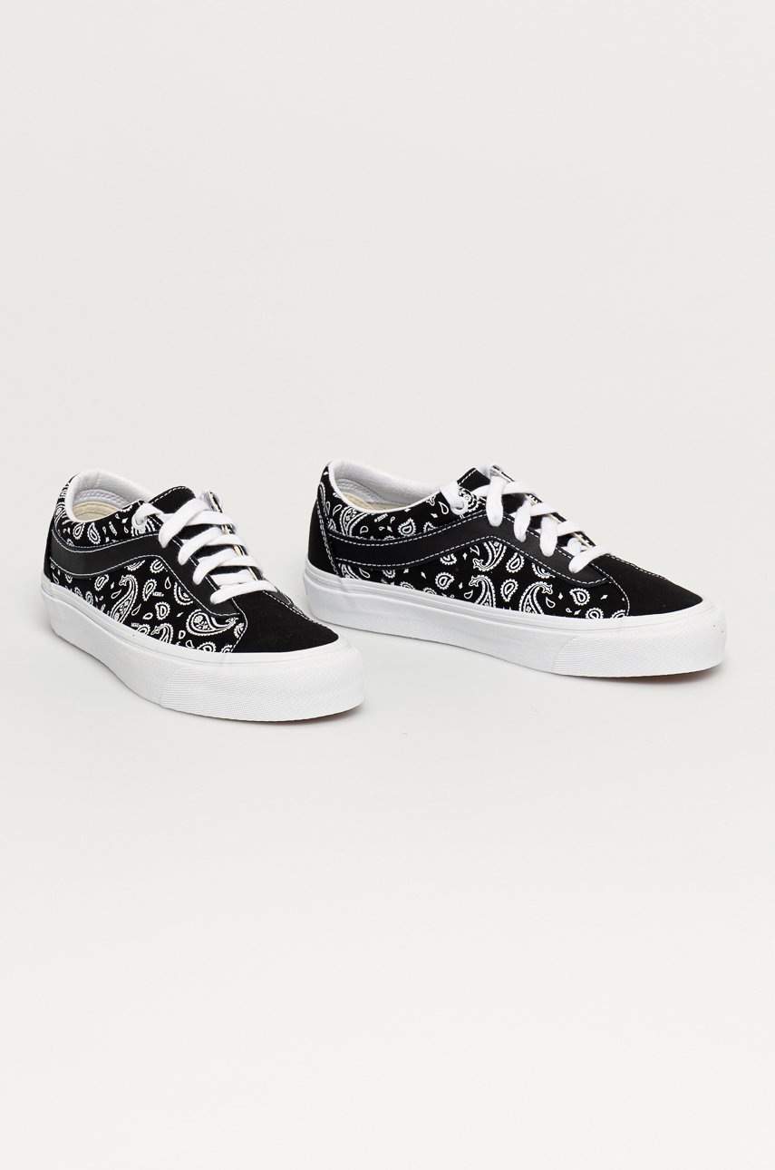 

Кеды Vans женское цвет чёрный