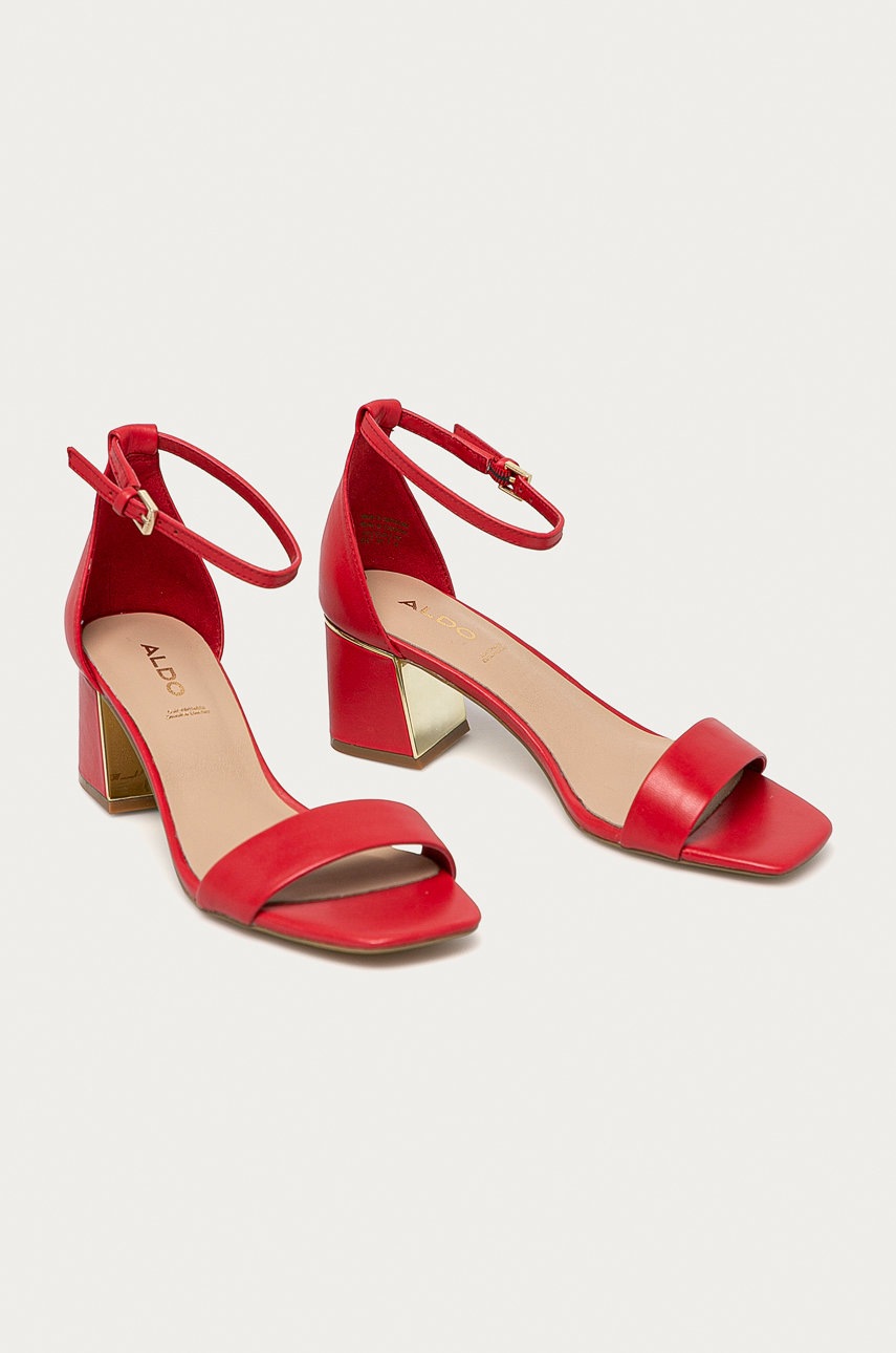 

Туфли Aldo цвет красный