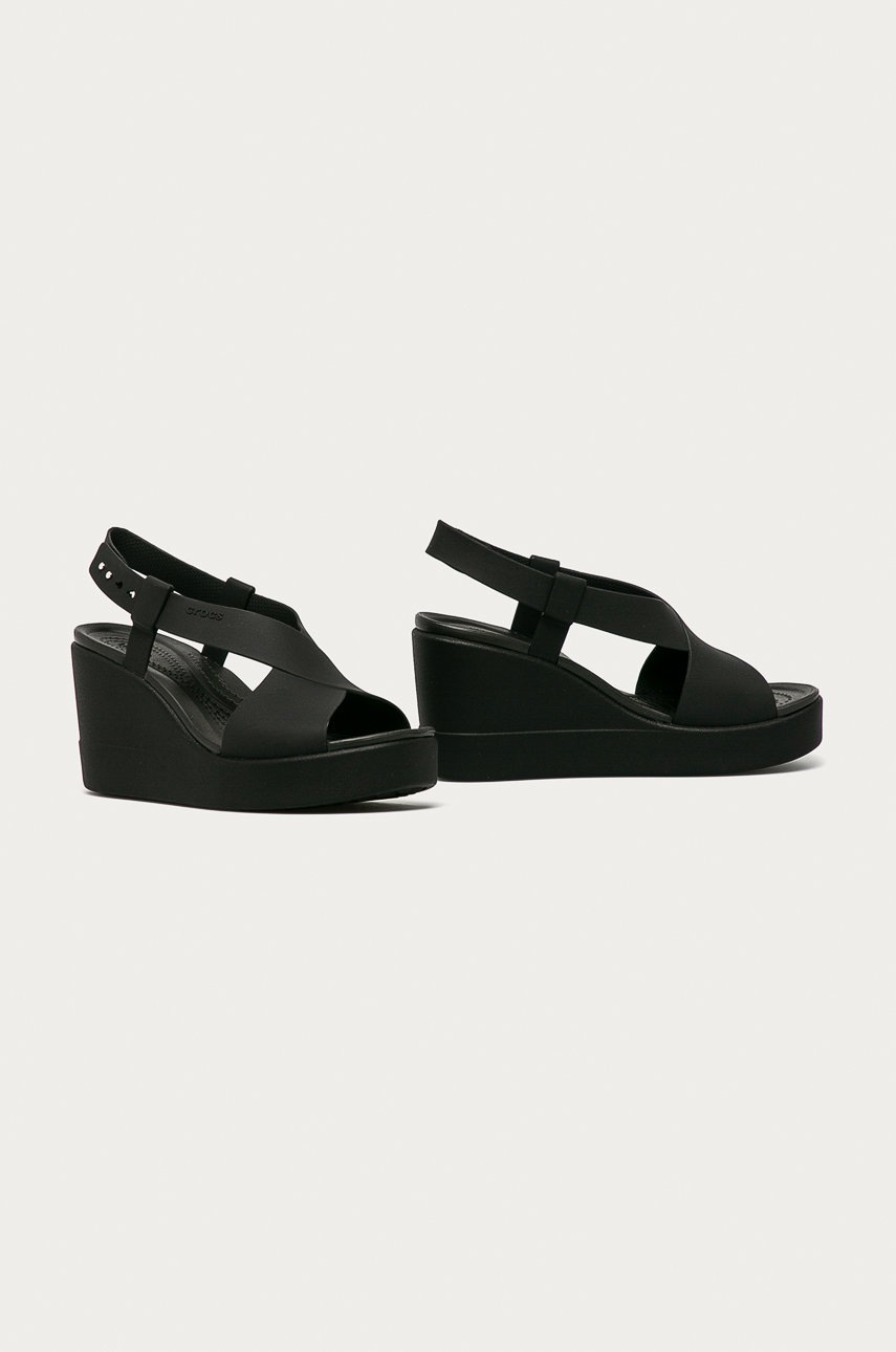 

Сандалии Crocs женские