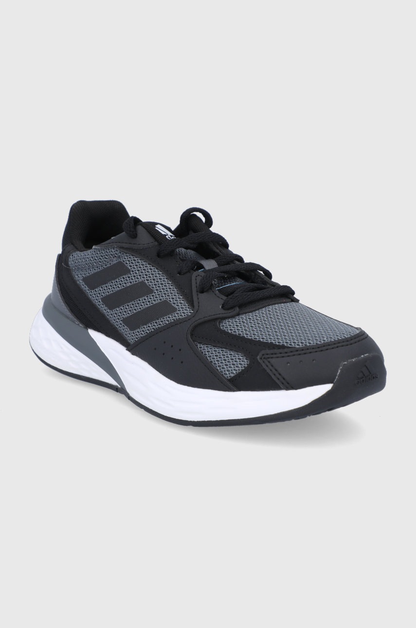 

Ботинки adidas Response Run цвет чёрный на плоском ходу