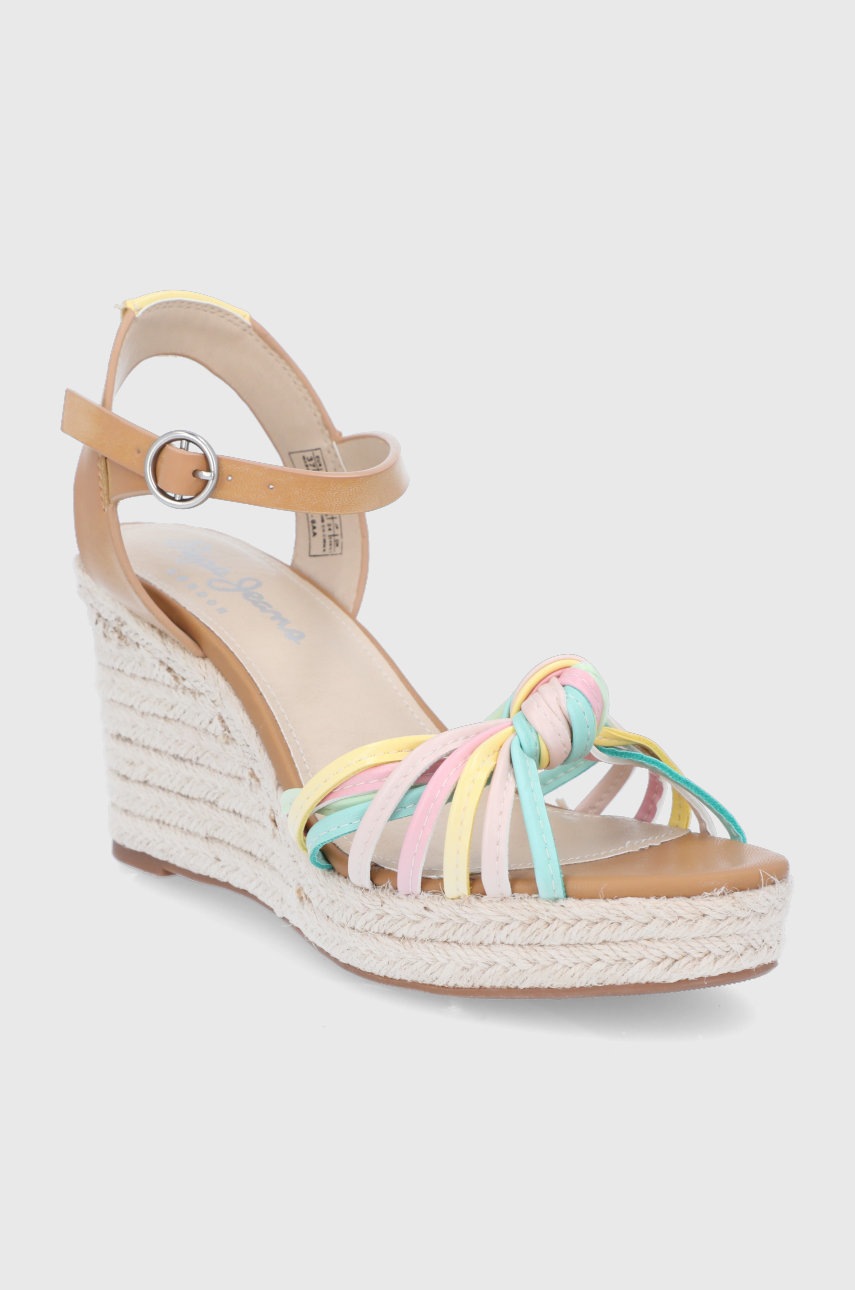 

Сандалии Pepe Jeans Maida Colors на платформе
