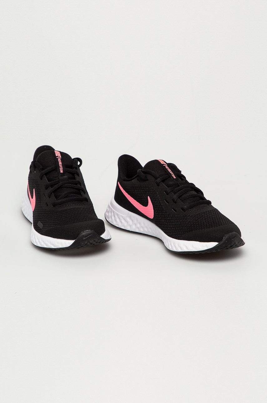 

Nike Kids - Детские кроссовки Revolution 5
