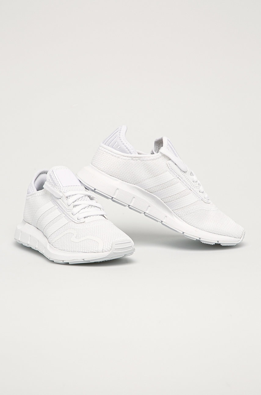 

adidas Originals - Детские кроссовки Swift Run X